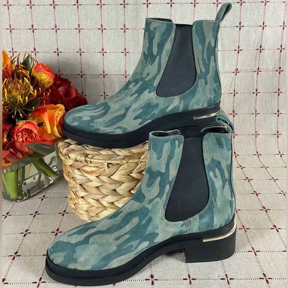 Kenneth Cole New York Levon 2.0 Welt Chelsea Boot Olive Camo Ankle Boots Sz 6.5 - Picture 4 of 6